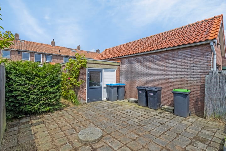 Foto 24 van Spoorstraat 49