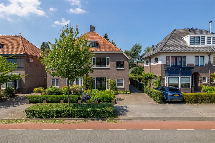 View photo 2 of Mr. van Coothstraat 56