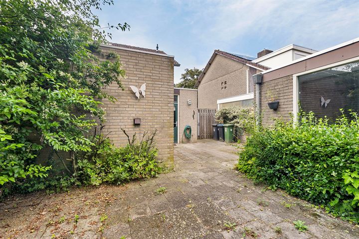 Bekijk foto 31 van Klaproosstraat 37