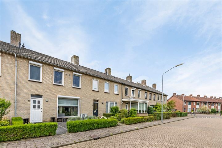 Bekijk foto 35 van Magisterstraat 10