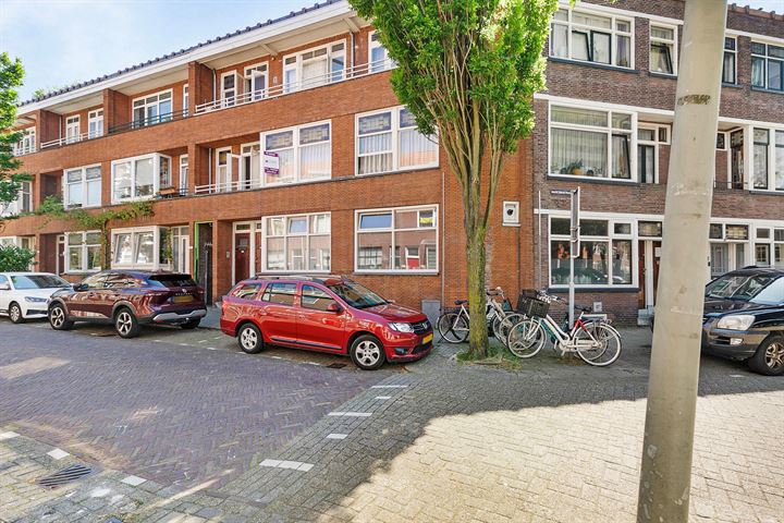 View photo 2 of Lange Singelstraat 102-B