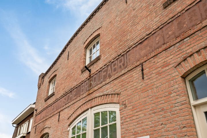 Foto 15 van Laarstraat 6