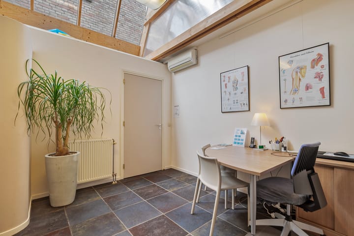 Foto 38 van Laarstraat 6