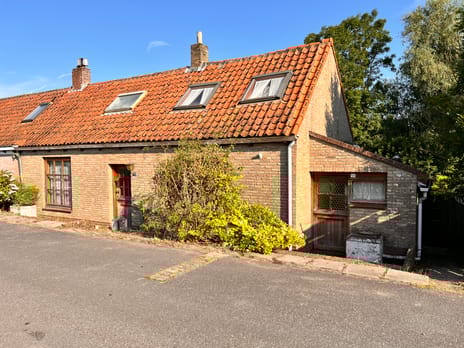 undefined main image