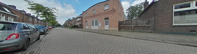 Bekijk 360° foto van straatbeeld van Laarstraat 6