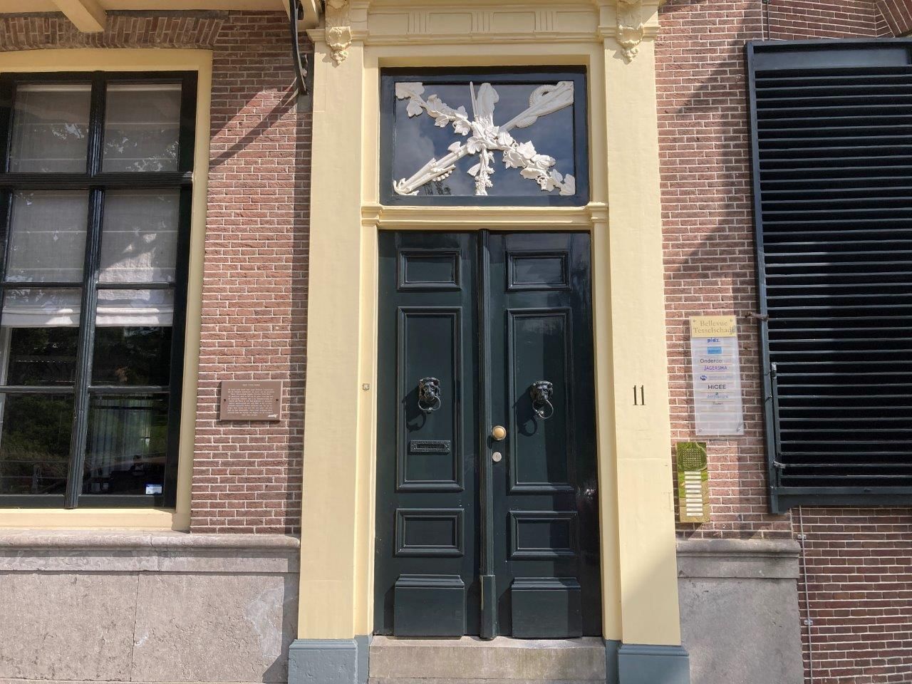 Bekijk foto 2 van Kennemerstraatweg 11