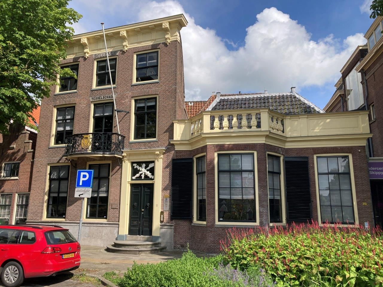 Bekijk foto 1 van Kennemerstraatweg 11