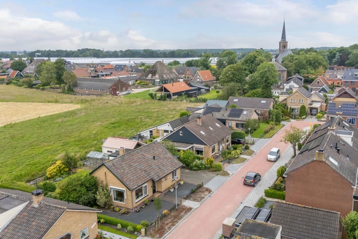 Foto 2 van van Duivenvoordestraat 16