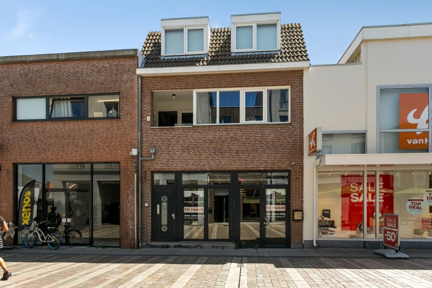 Bekijk foto 1 van Sint-Josephstraat 45