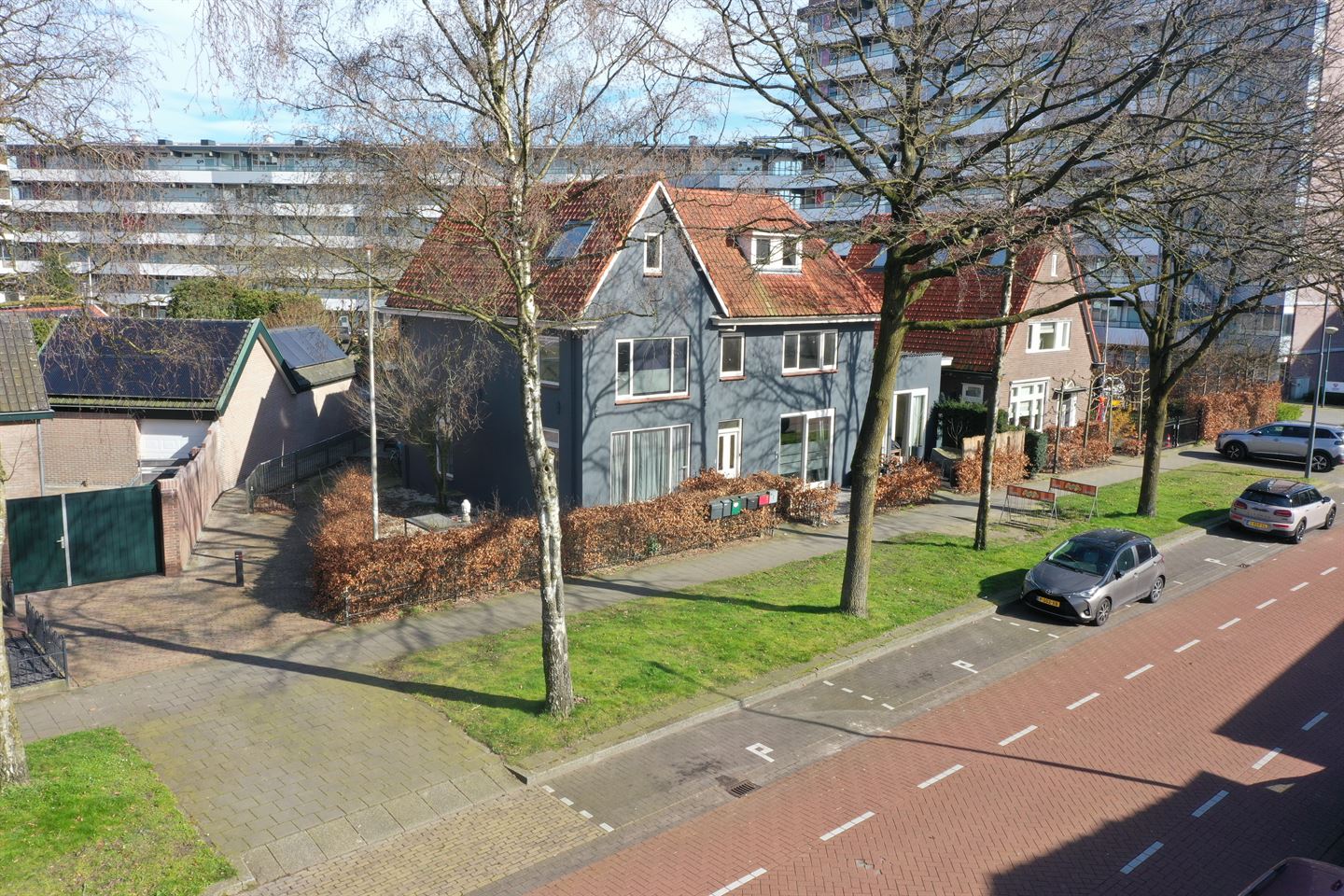 View photo 1 of Valleistraat 21-23