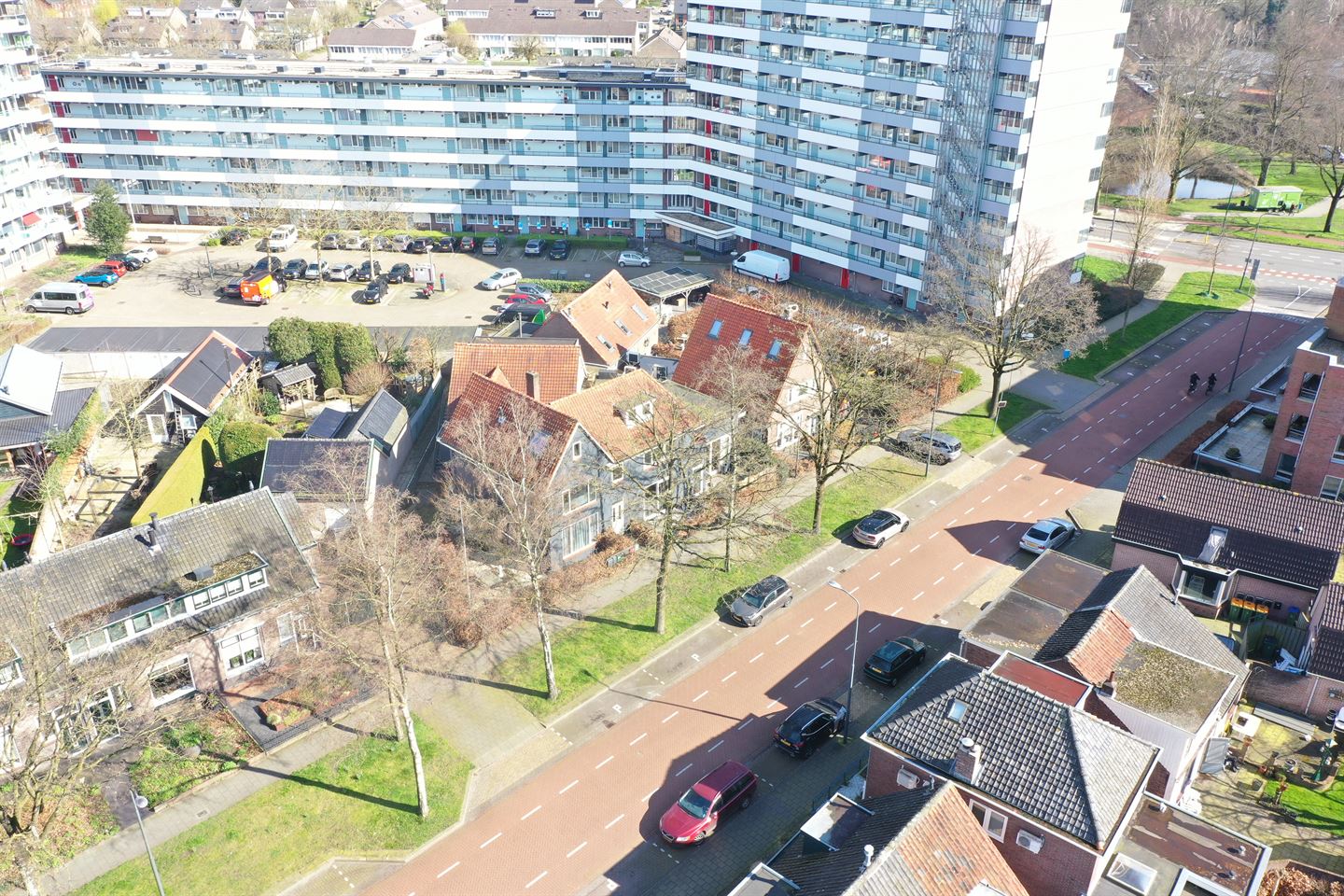 View photo 2 of Valleistraat 21-23