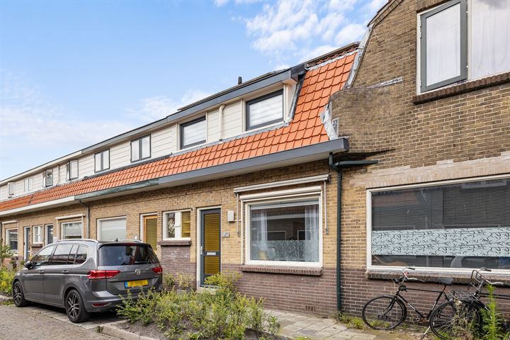 Bekijk foto 1 van Lijsterbesstraat 18