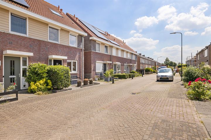 Bekijk foto 34 van Karel Doormanstraat 74