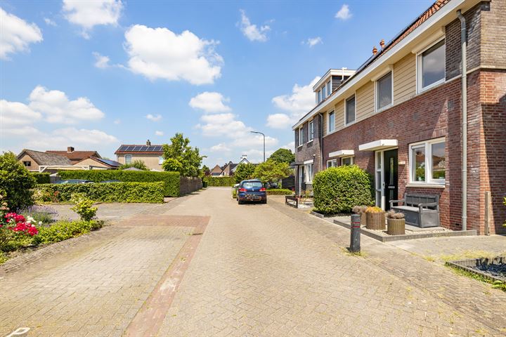 Bekijk foto 36 van Karel Doormanstraat 74