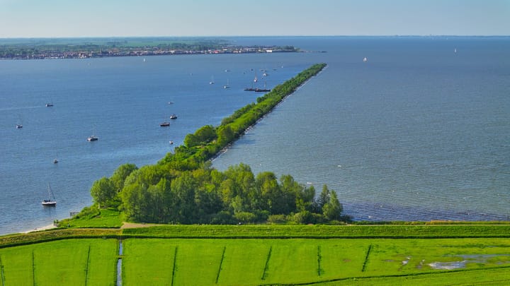 Photo 15 of drie-onder-een-kapwoningen (Bouwnr. 42)