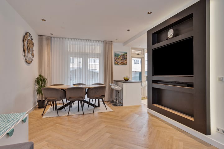 Photo 9 of Texelstraat 76