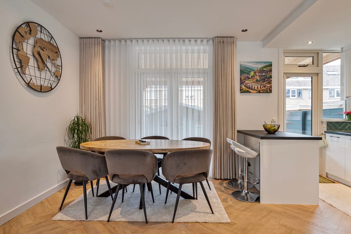 Photo 10 of Texelstraat 76