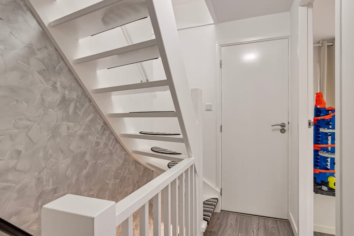 Photo 18 of Texelstraat 76