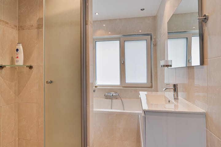 Photo 21 of Texelstraat 76