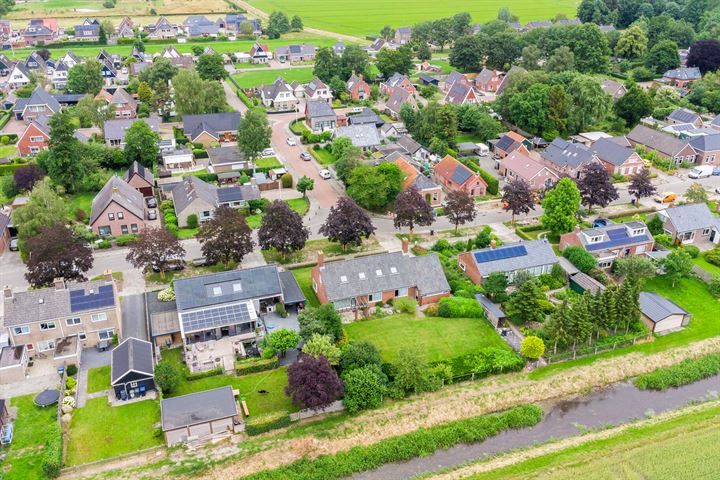 Bekijk foto 32 van Scheemderstraat 18