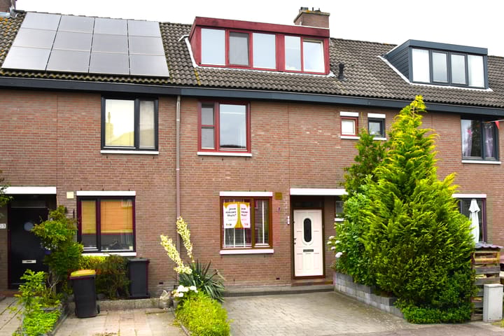 Photo 38 of Wildenburgstraat 105