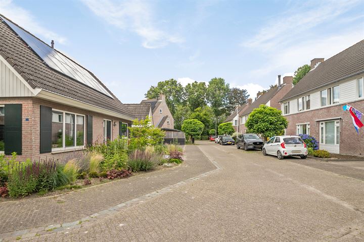 View photo 38 of Bereklauw 54