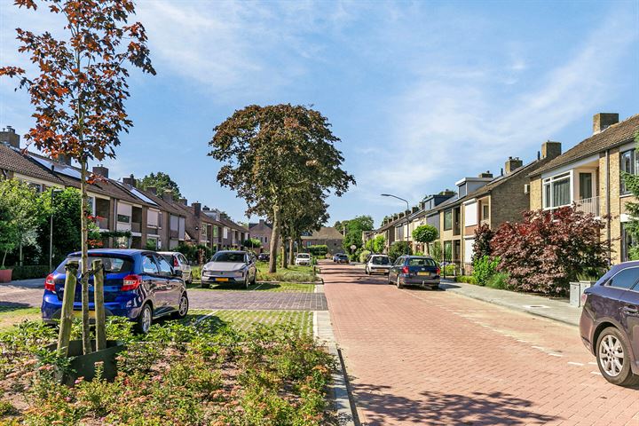 Bekijk foto 4 van Willem van Oranjestraat 32