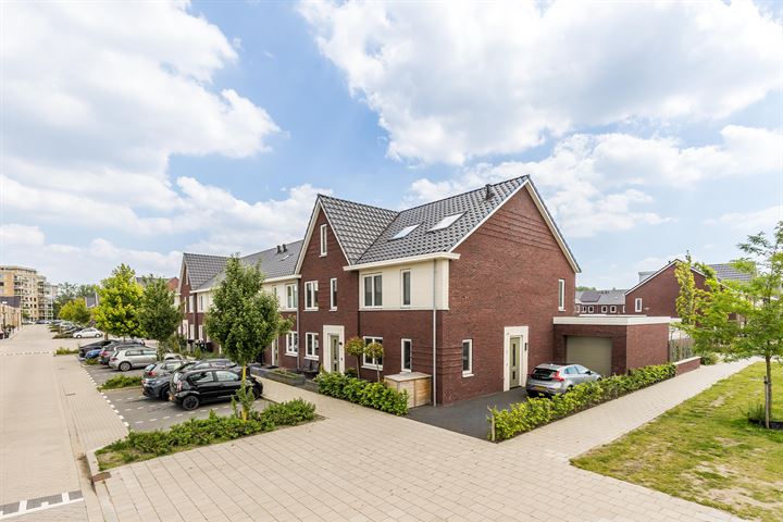 Bekijk foto 45 van Ireen Wüststraat 40