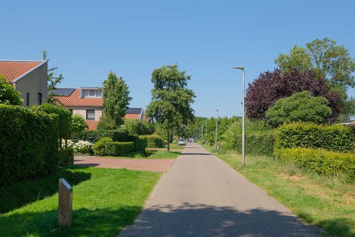 Bekijk foto 37 van Nijreesmiddenweg 33