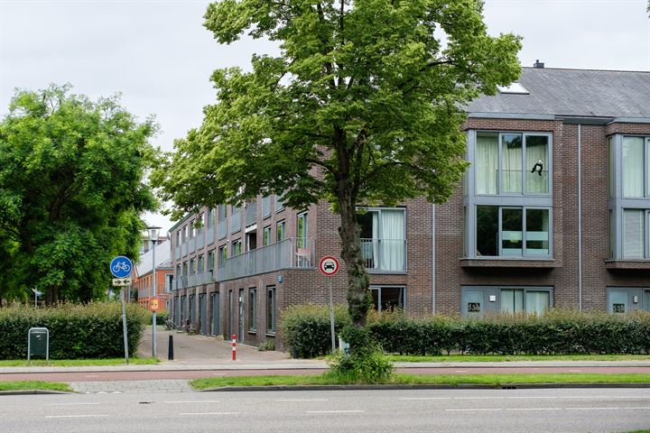 Bekijk foto 17 van Wibautstraat 82