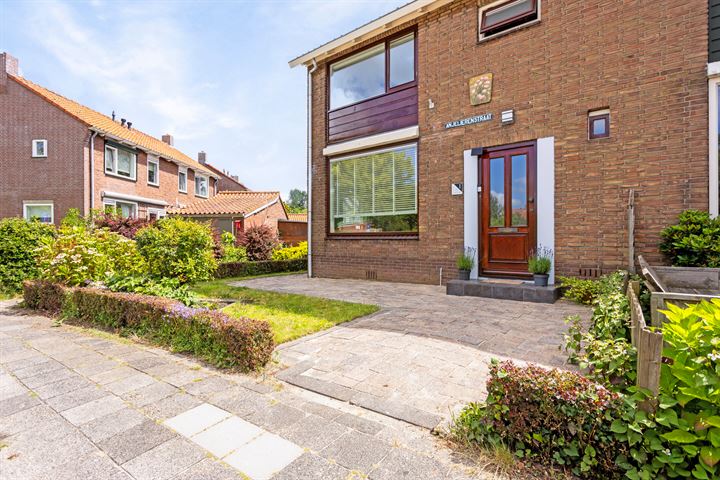 Bekijk foto 36 van Anjelierenstraat 1