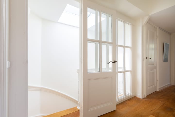 Foto 48 van De Perponcherstraat 98