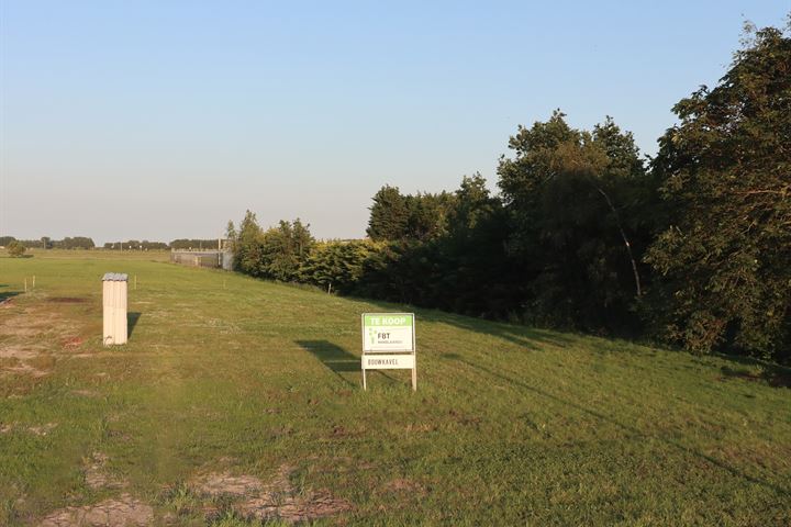 Bekijk foto 1 van Middenweg 21