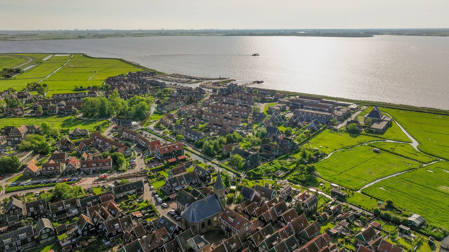 Foto 14 van drie-onder-een-kapwoningen (Bouwnr. 64)