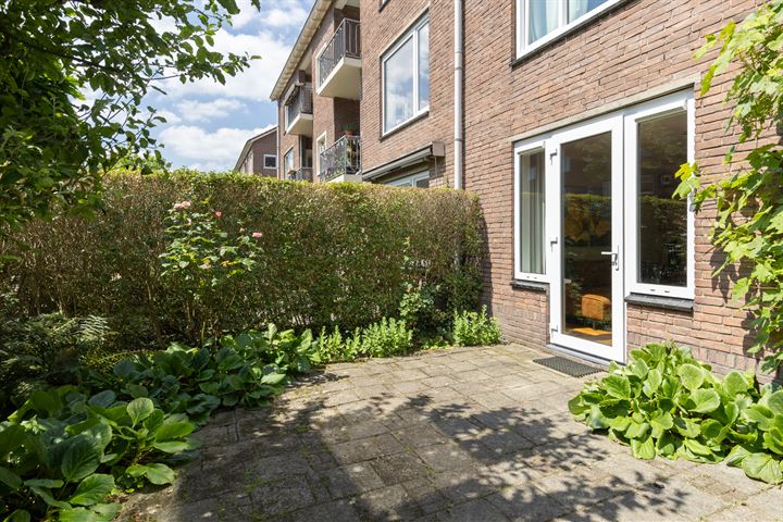 View photo 16 of Ahornstraat 18