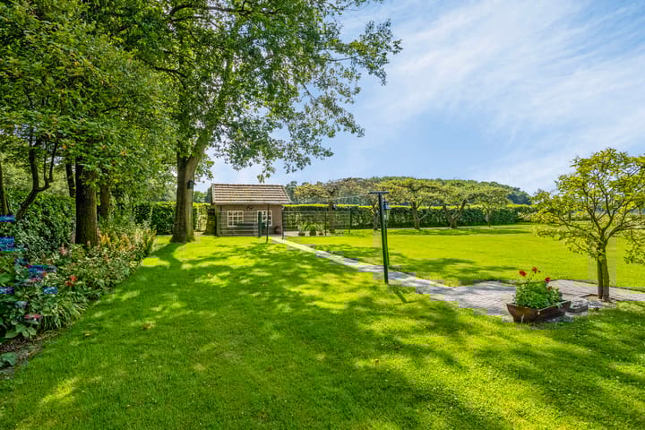 Foto 36 van Denekamperstraat 25