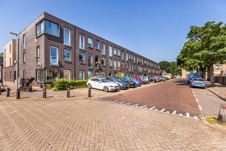 Bekijk foto 4 van Berlagestraat 74