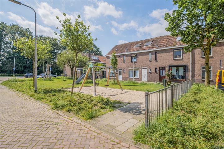 Bekijk foto 46 van Atjehstraat 16