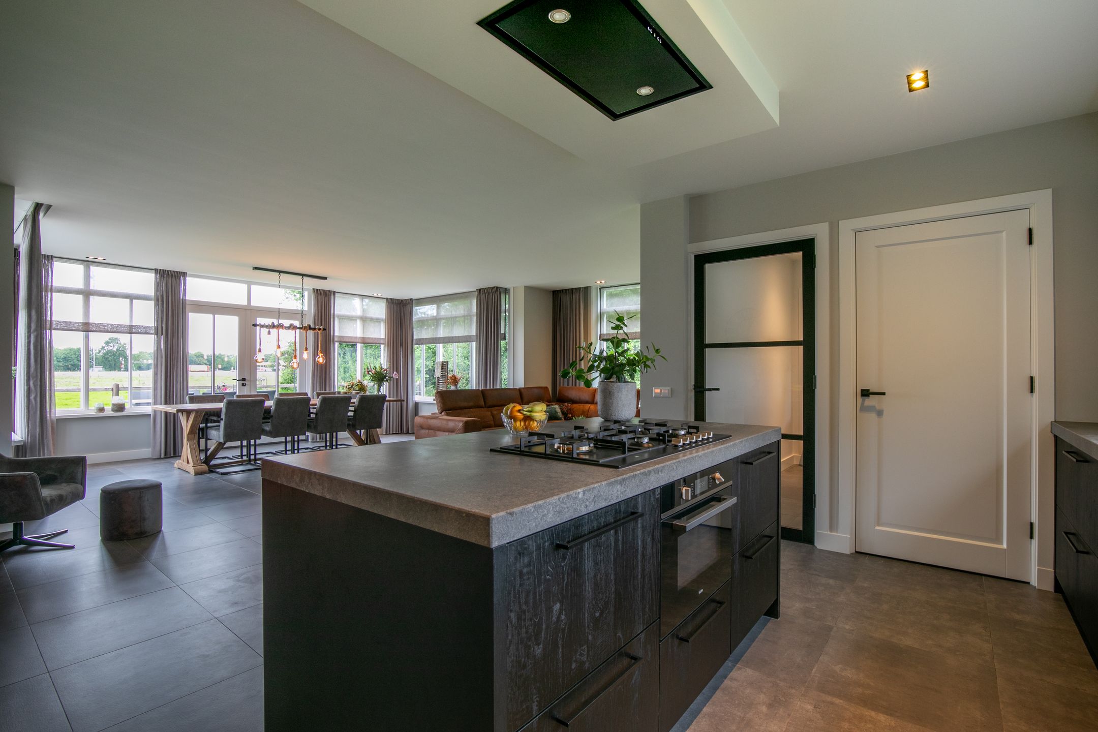 Foto 3 van Middelaar 3