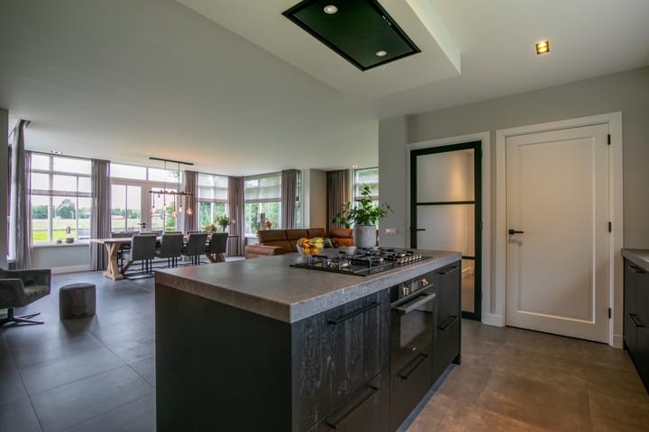 Foto 3 van Middelaar 3