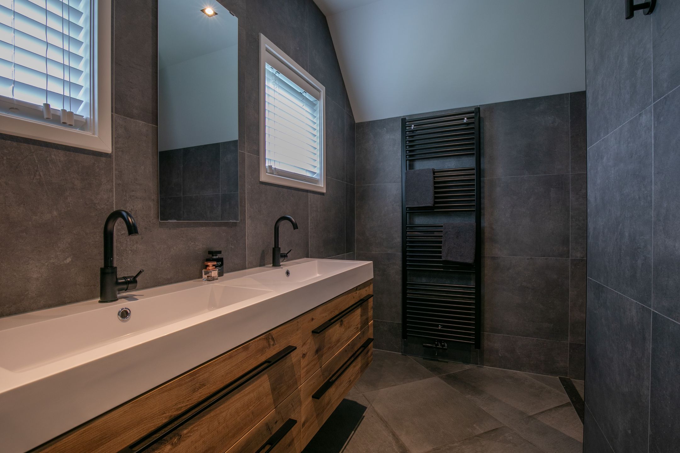 Foto 24 van Middelaar 3