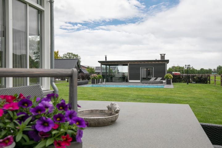 Photo 76 of Middelaar 3