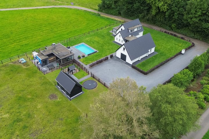 Photo 85 of Middelaar 3