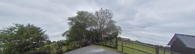 Bekijk 360° foto van Voortuin van Middelaar 3