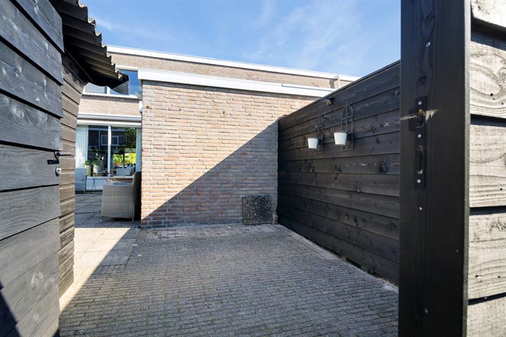 Bekijk foto 35 van Marowijnestraat 11