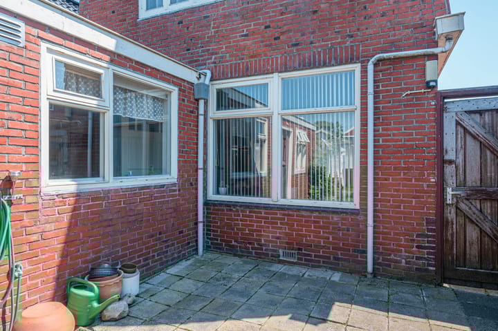 Foto 32 van Jan van Galenstraat 19