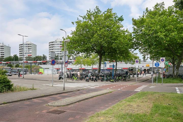 Bekijk foto 38 van Haydnstraat 11