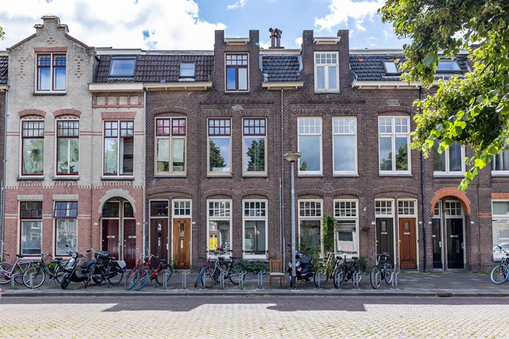 Bekijk foto 3 van Bankastraat 9