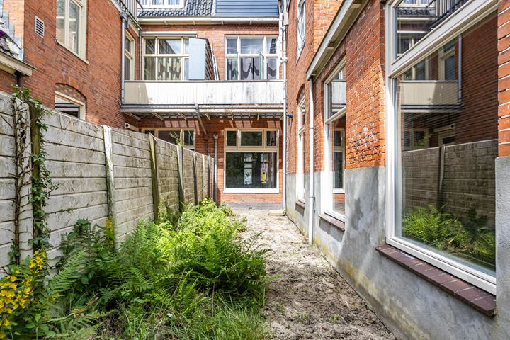 Bekijk foto 33 van Bankastraat 9