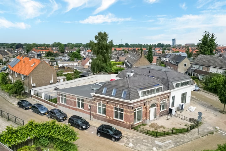 Bekijk foto 32 van Hovenierslaantje 2